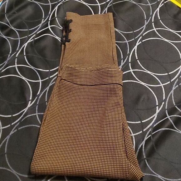 CHICO'S WOMAN CROP PANT 1 - Picture 1 of 6